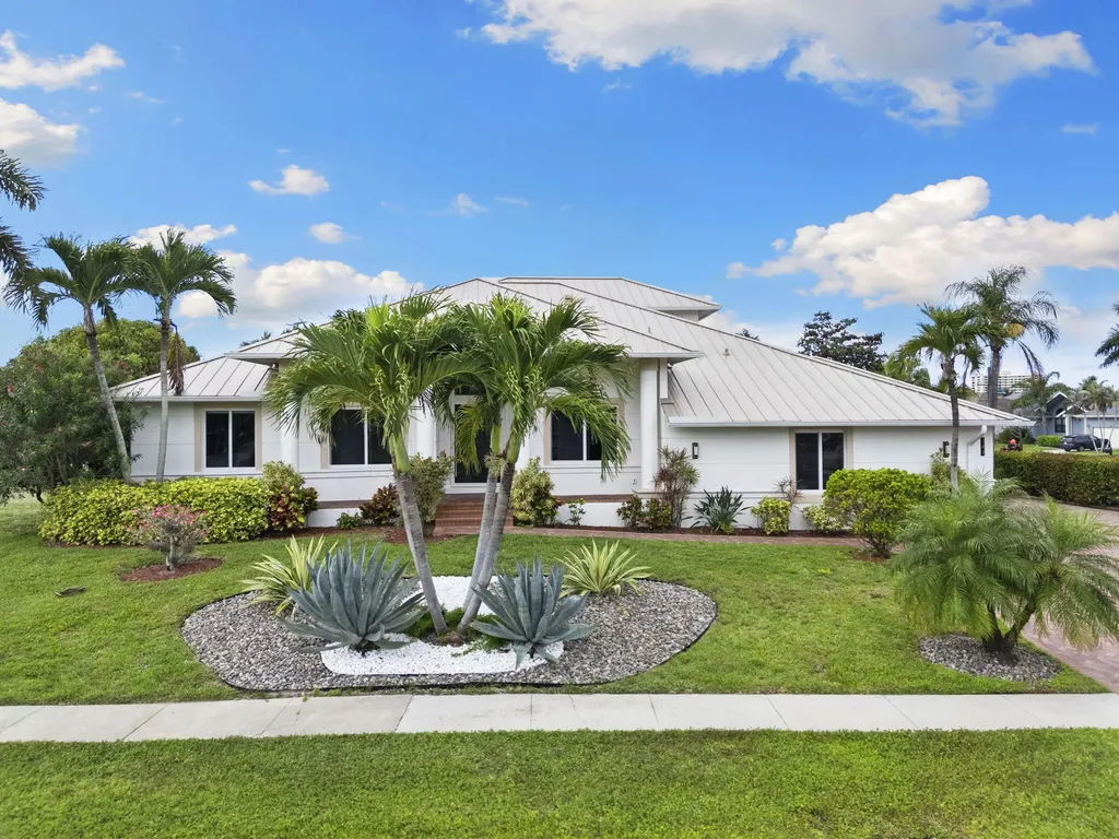 Marco Island FL, 741 Holly Court