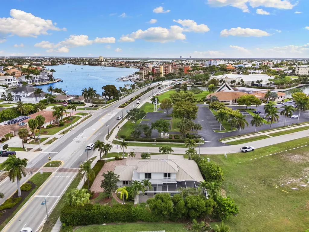 741 Holly Court Marco Island FL 34145