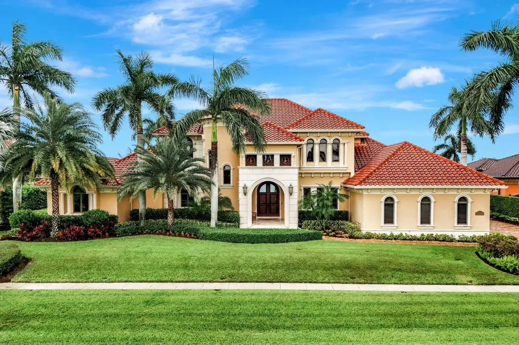 580 S Heathwood Drive Marco Island FL 34145