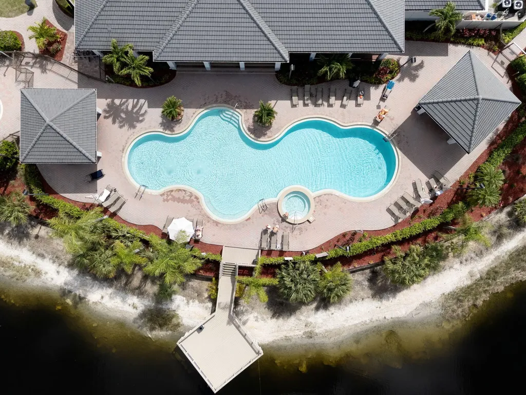 15068 Summit Place Circle Naples FL 34119