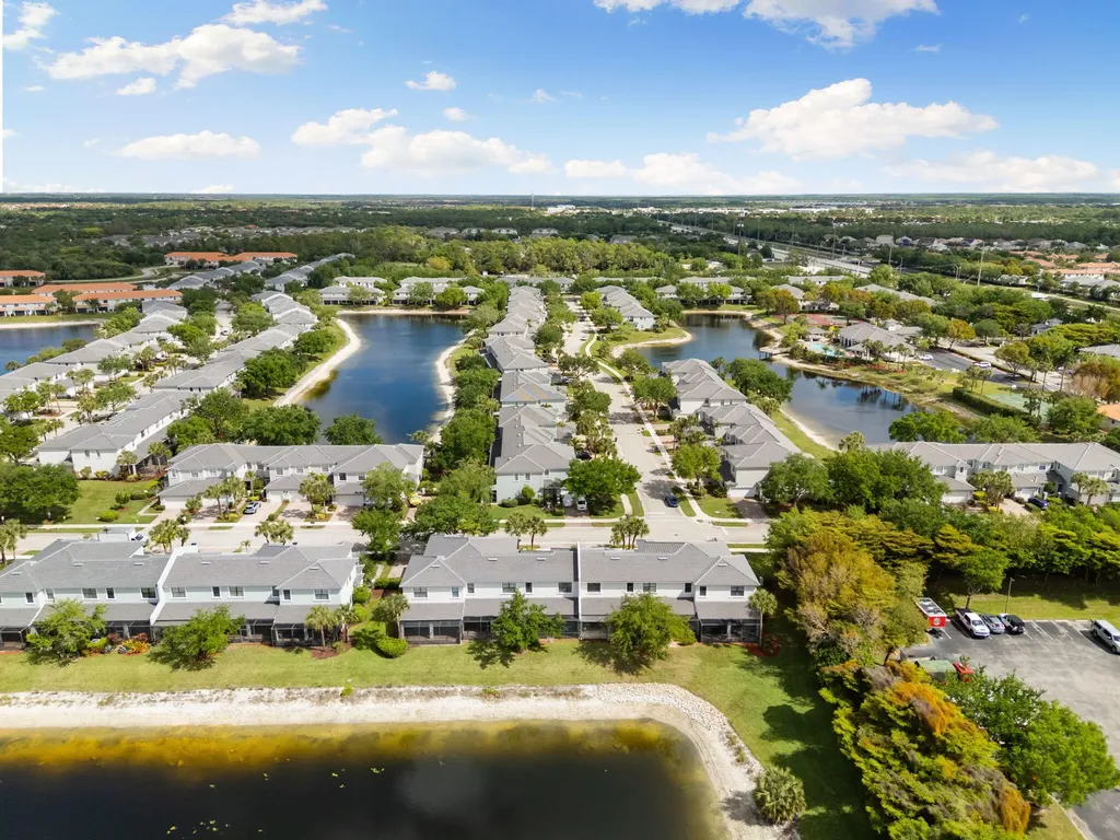 15068 Summit Place Circle Naples FL 34119