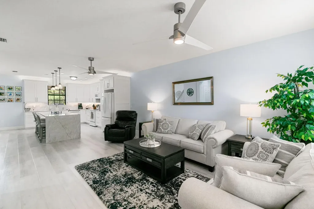 15068 Summit Place Circle Naples FL 34119