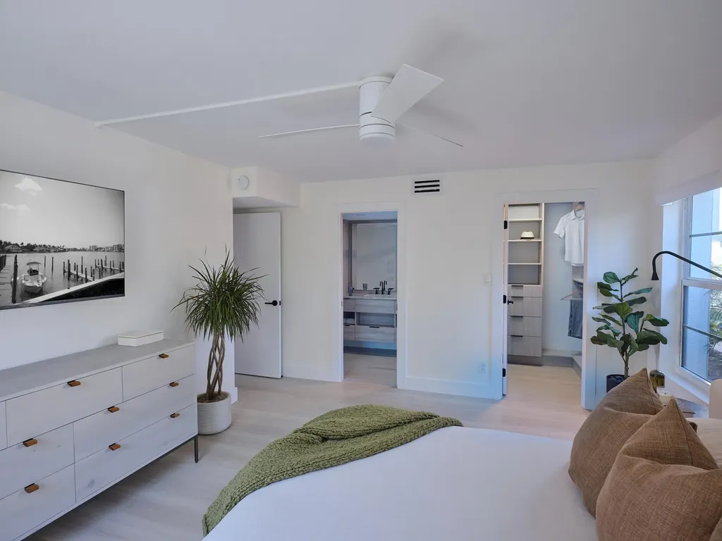 322 Harbour Drive Naples FL 34103