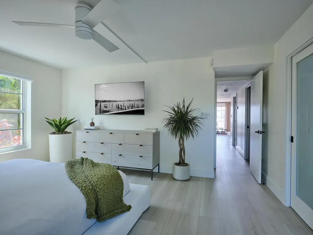 322 Harbour Drive Naples FL 34103