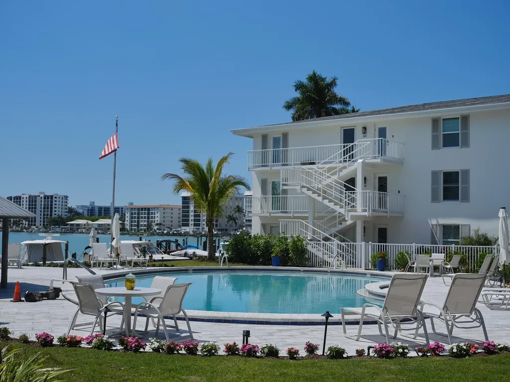 322 Harbour Drive Naples FL 34103