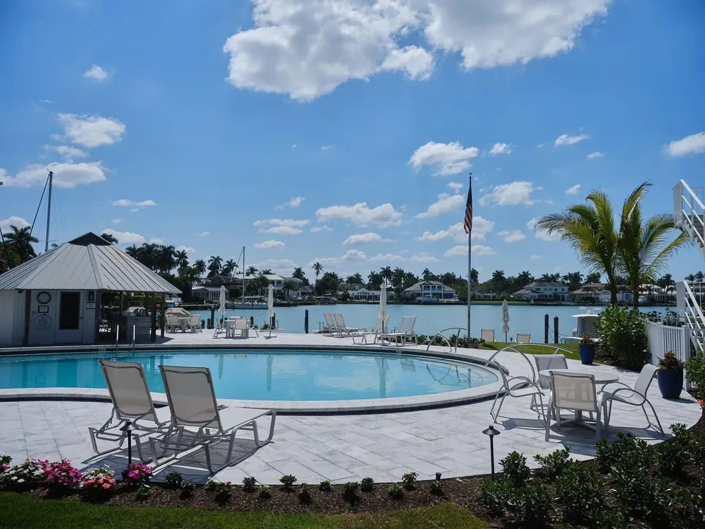 322 Harbour Drive Naples FL 34103