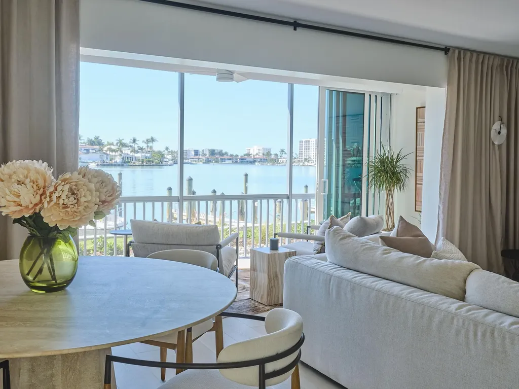 322 Harbour Drive Naples FL 34103
