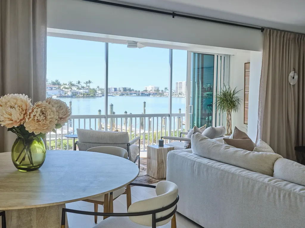 322 Harbour Drive Naples FL 34103