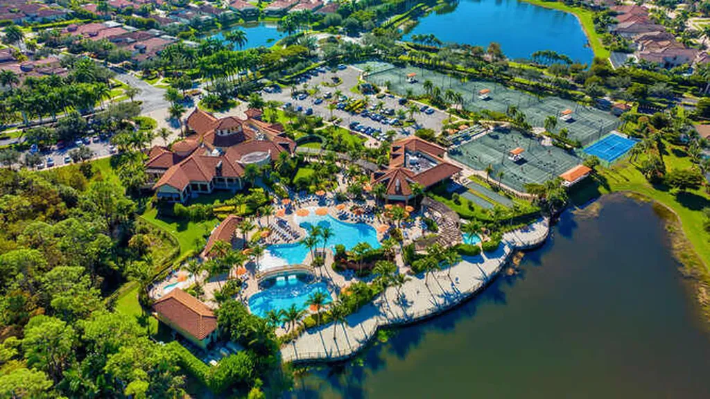 9560 Trevi Court Naples FL 34113