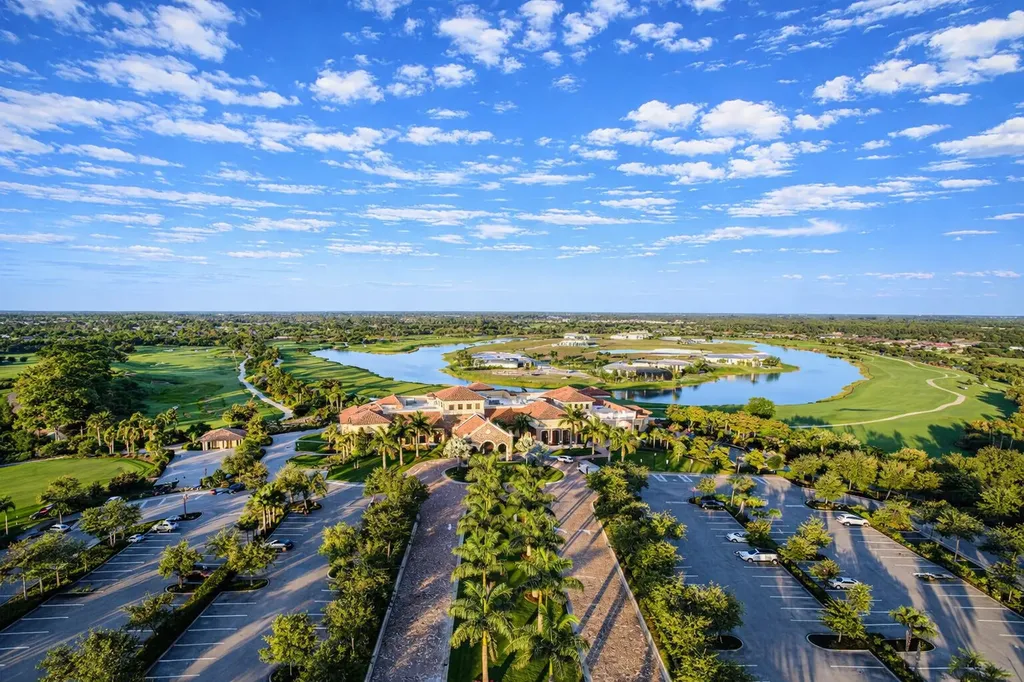 9560 Trevi Court Naples FL 34113