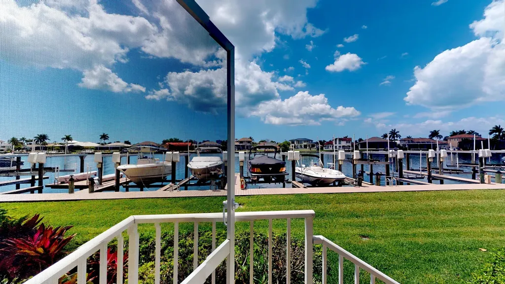 210 Waterside Marco Island FL 34145