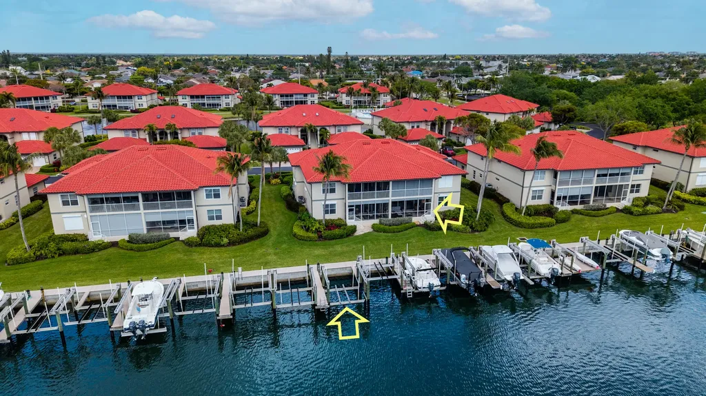 210 Waterside Marco Island FL 34145
