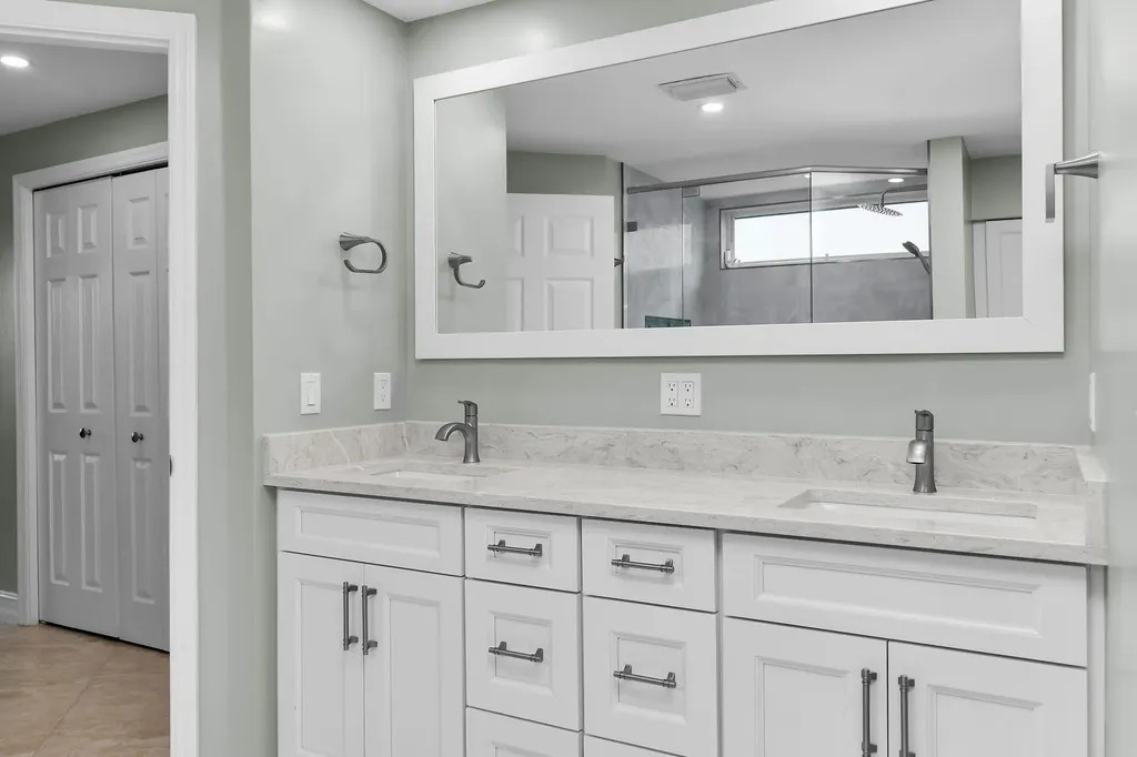 210 Waterside Marco Island FL 34145
