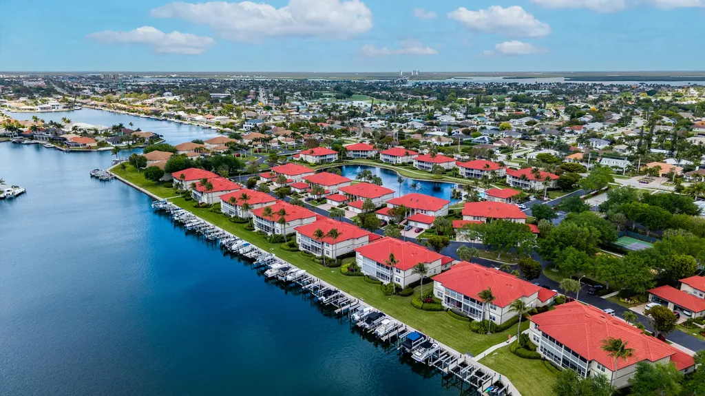 210 Waterside Marco Island FL 34145