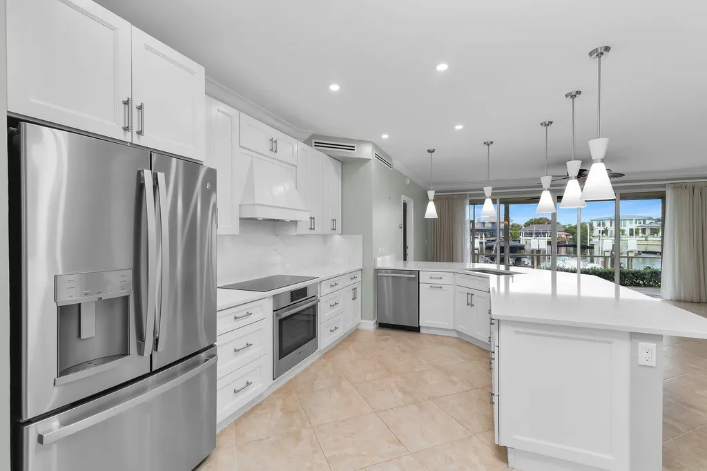 210 Waterside Marco Island FL 34145