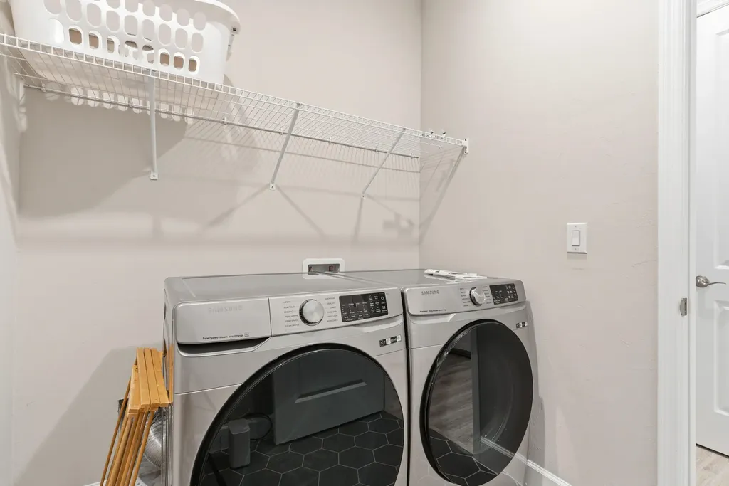 2055 Grove Drive Naples FL 34120