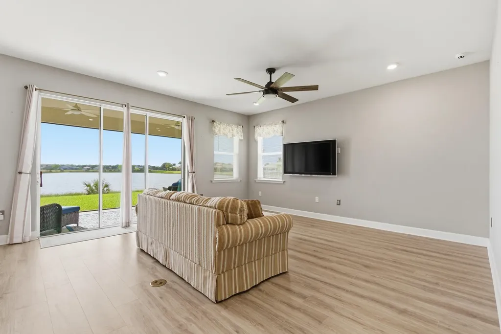 2055 Grove Drive Naples FL 34120