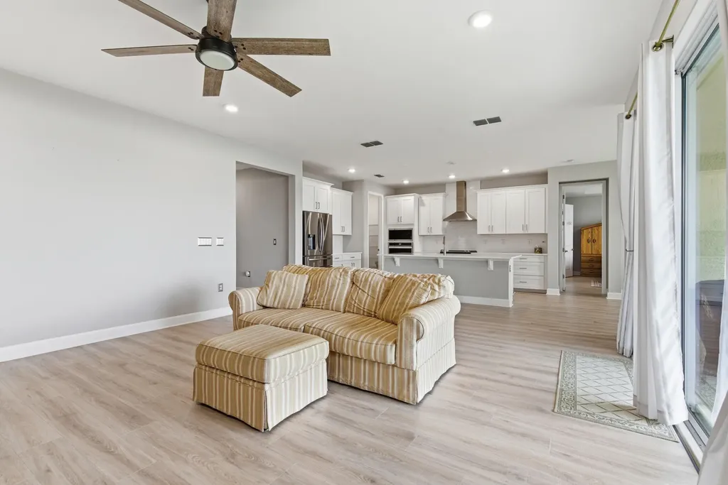 2055 Grove Drive Naples FL 34120