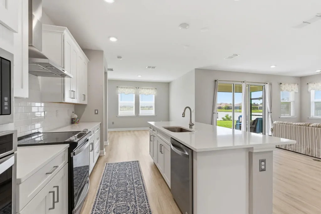 2055 Grove Drive Naples FL 34120