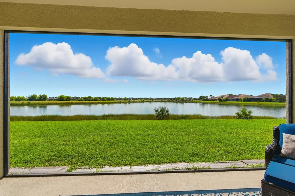 2055 Grove Drive Naples FL 34120