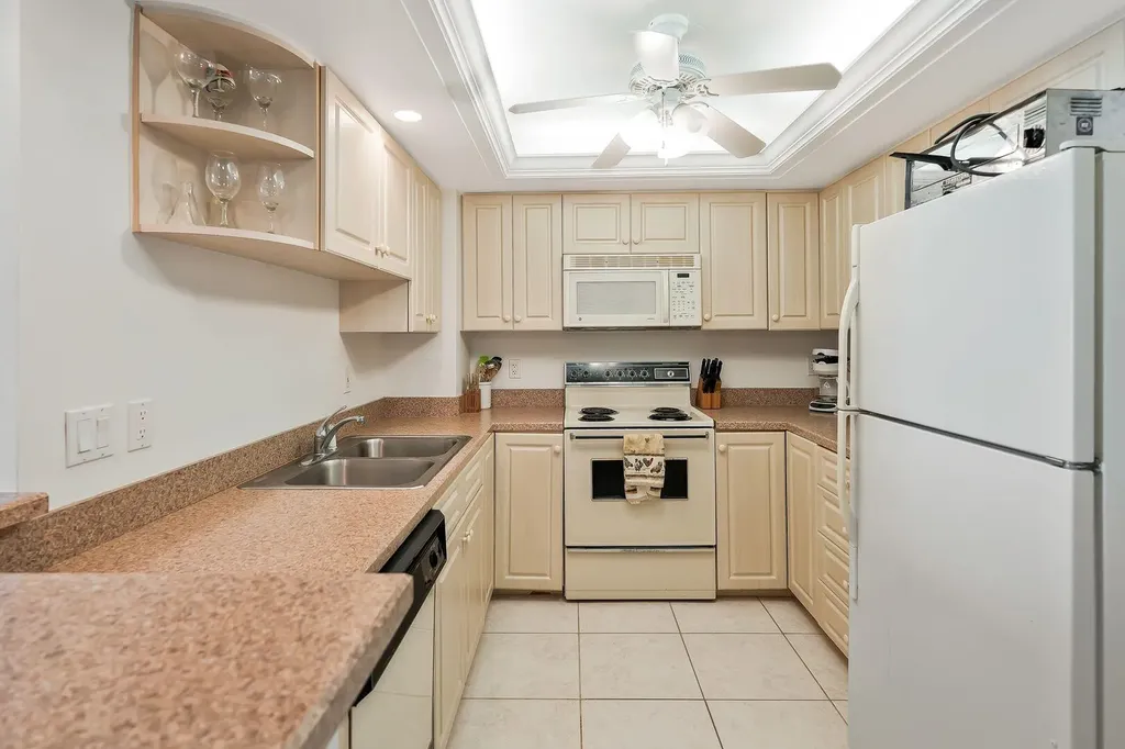 380 Seaview Marco Island FL 34145