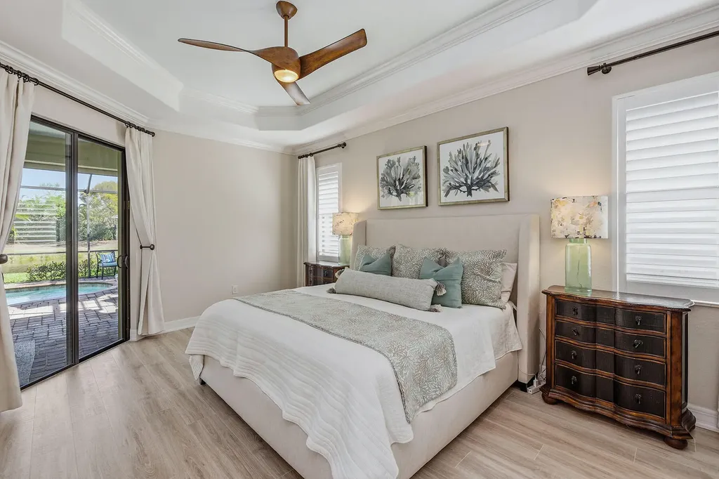 2842 Aviamar Circle Naples FL 34114