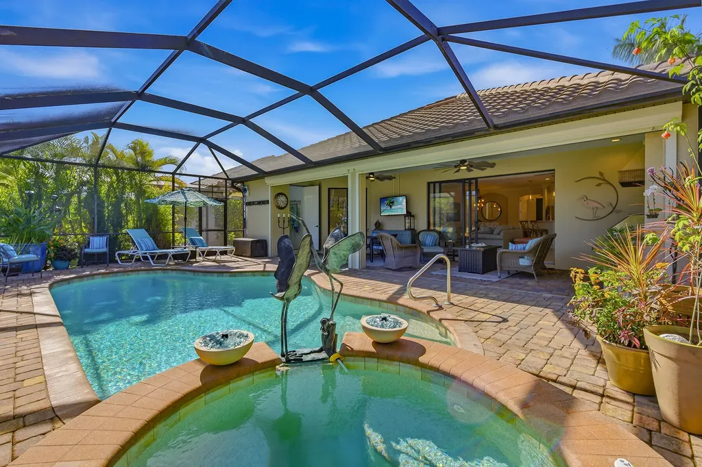 2842 Aviamar Circle Naples FL 34114