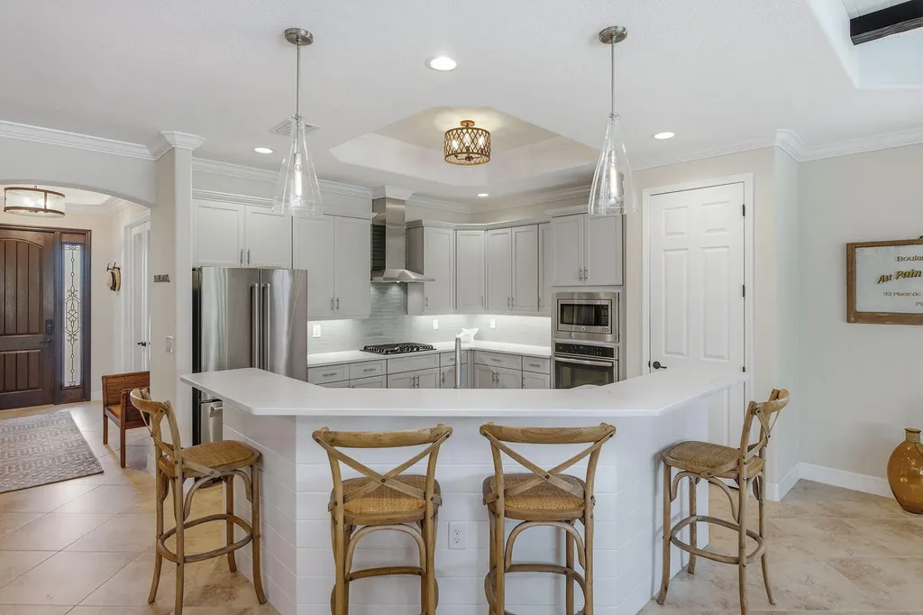 2842 Aviamar Circle Naples FL 34114