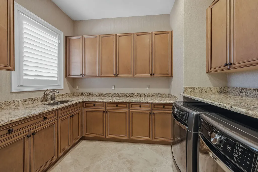 3849 Isla Del Sol Way Naples FL 34114