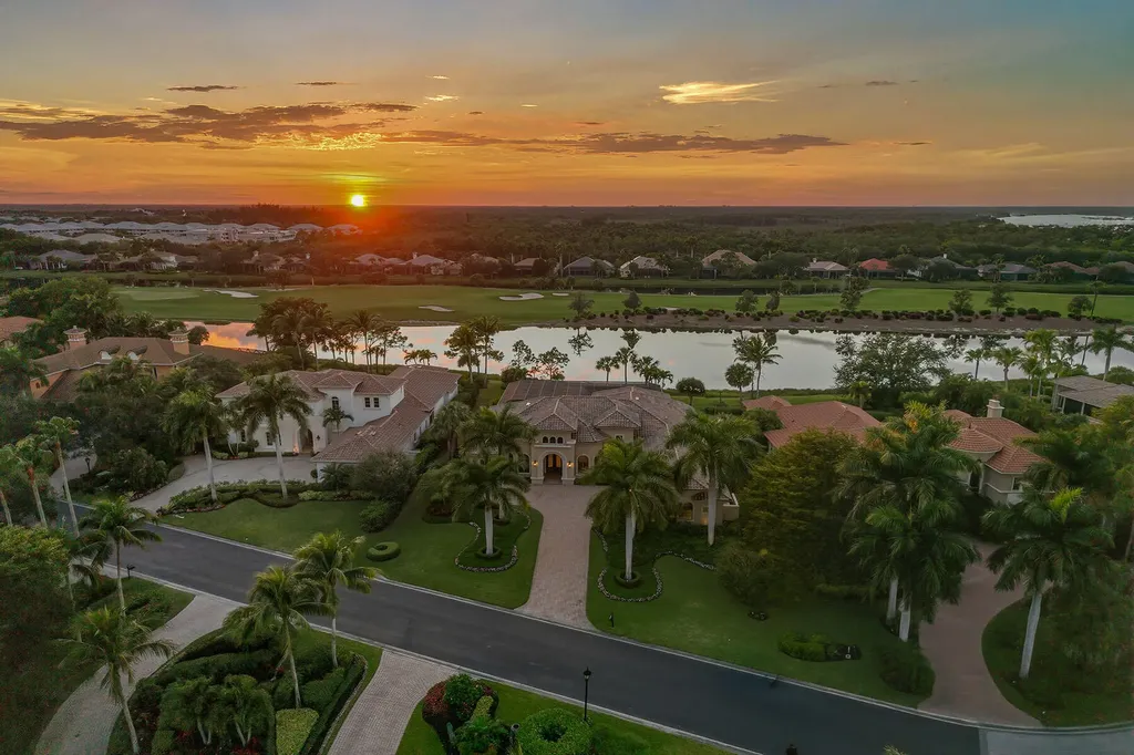 3849 Isla Del Sol Way Naples FL 34114