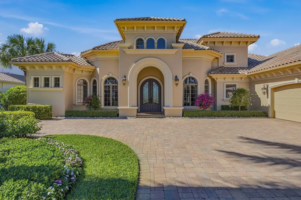 3849 Isla Del Sol Way Naples FL 34114