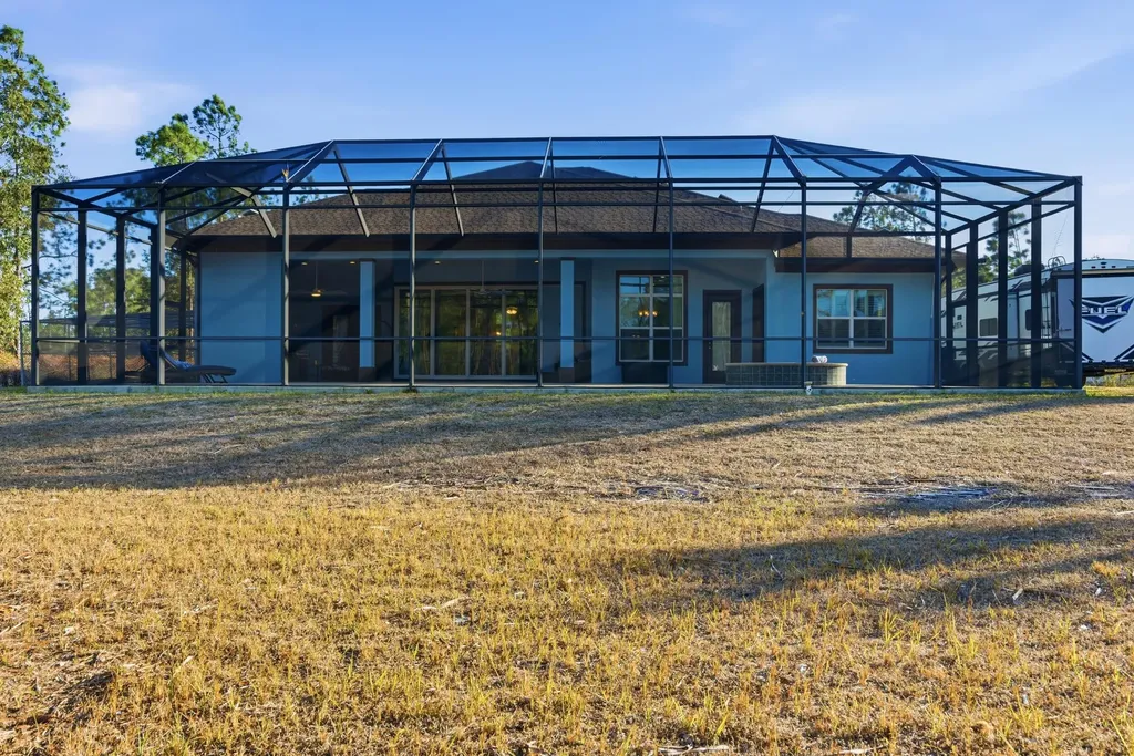 2935 2nd Avenue NE Naples FL 34120