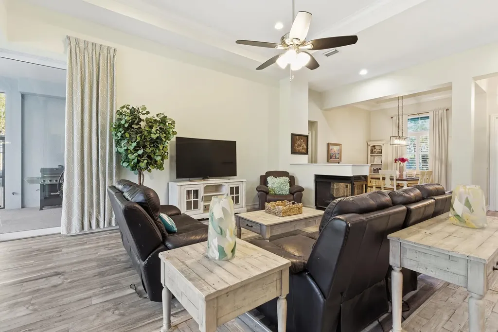 2935 2nd Avenue NE Naples FL 34120