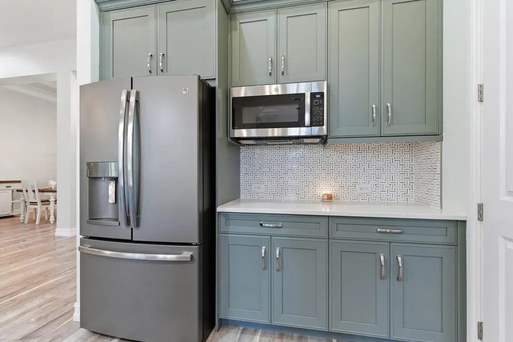 2935 2nd Avenue NE Naples FL 34120