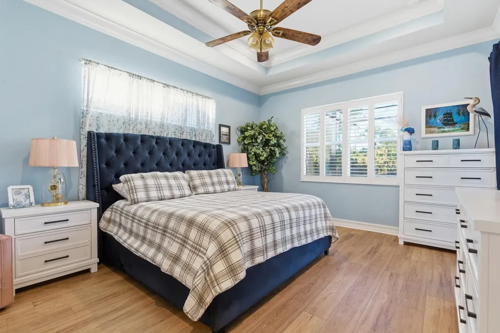 2935 2nd Avenue NE Naples FL 34120