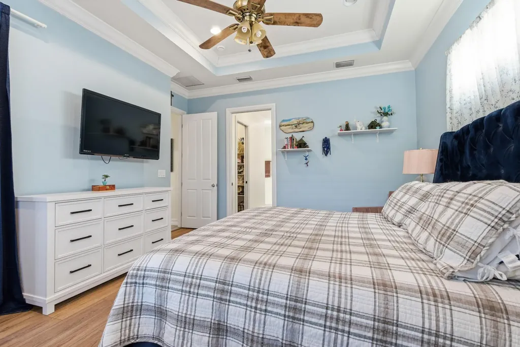 2935 2nd Avenue NE Naples FL 34120