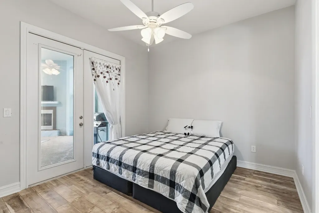 2935 2nd Avenue NE Naples FL 34120