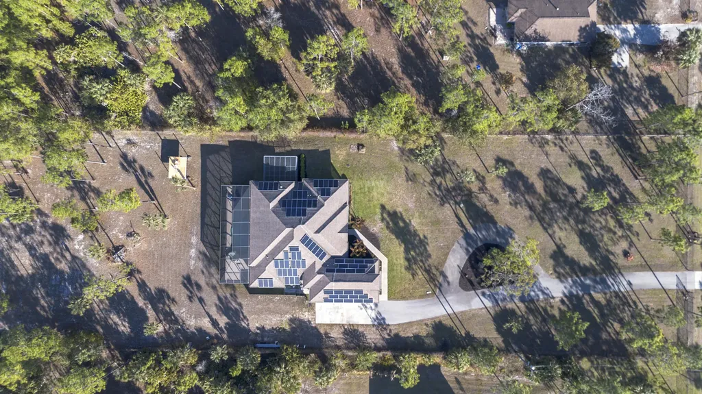 2935 2nd Avenue NE Naples FL 34120