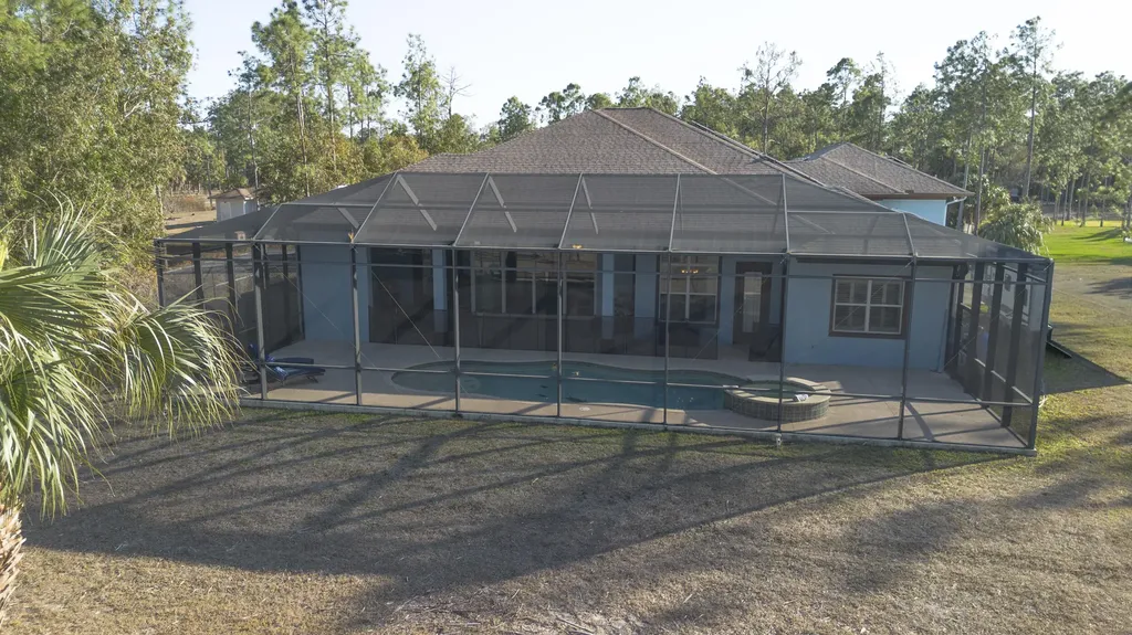 2935 2nd Avenue NE Naples FL 34120