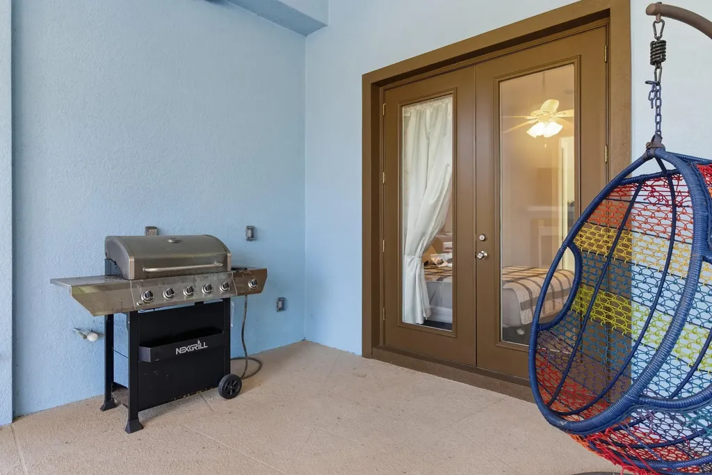 2935 2nd Avenue NE Naples FL 34120