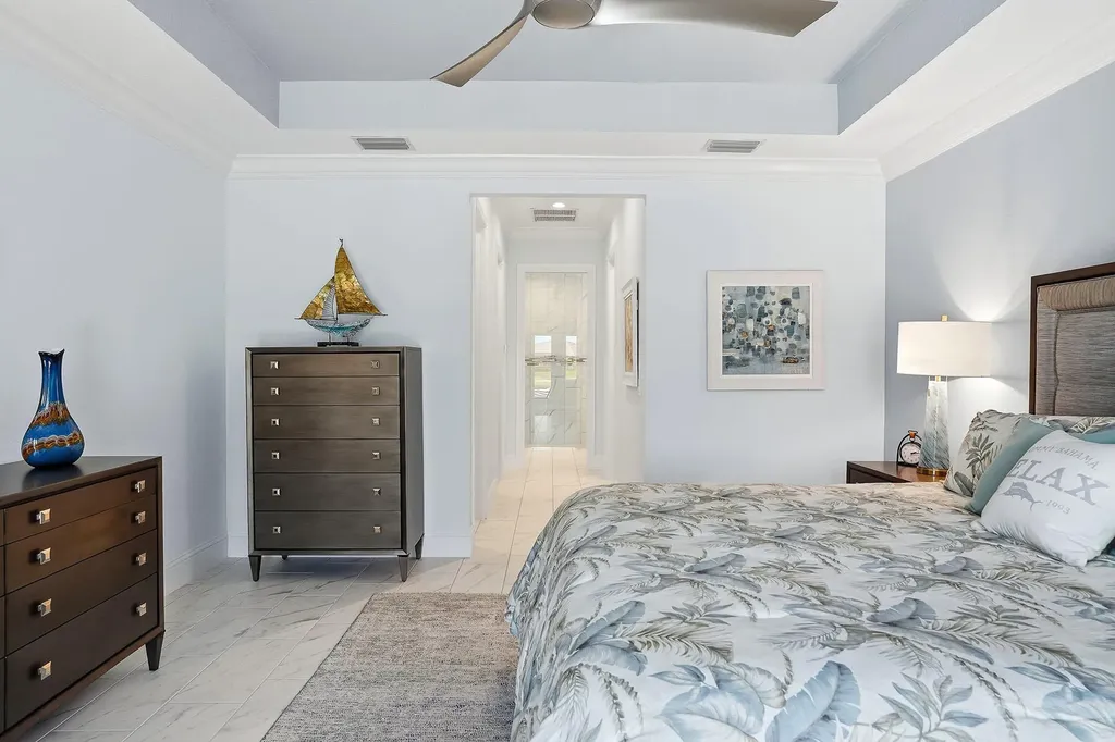 14386 Laguna Springs Lane Naples FL 34114