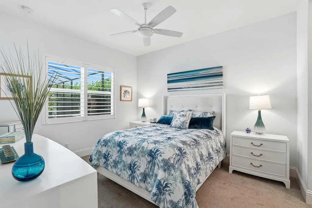 14386 Laguna Springs Lane Naples FL 34114