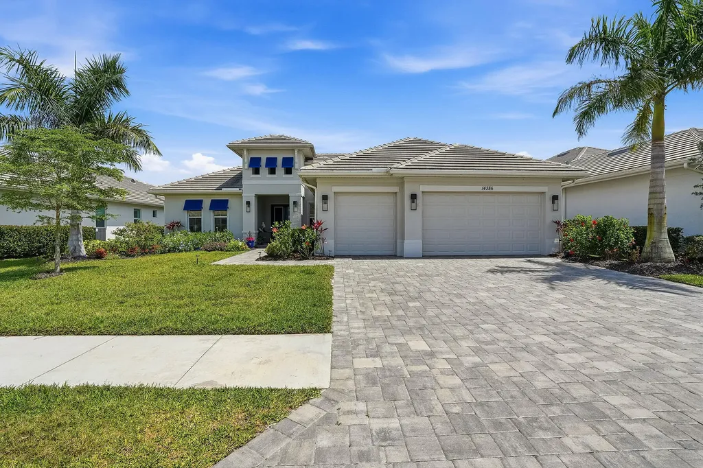 14386 Laguna Springs Lane Naples FL 34114