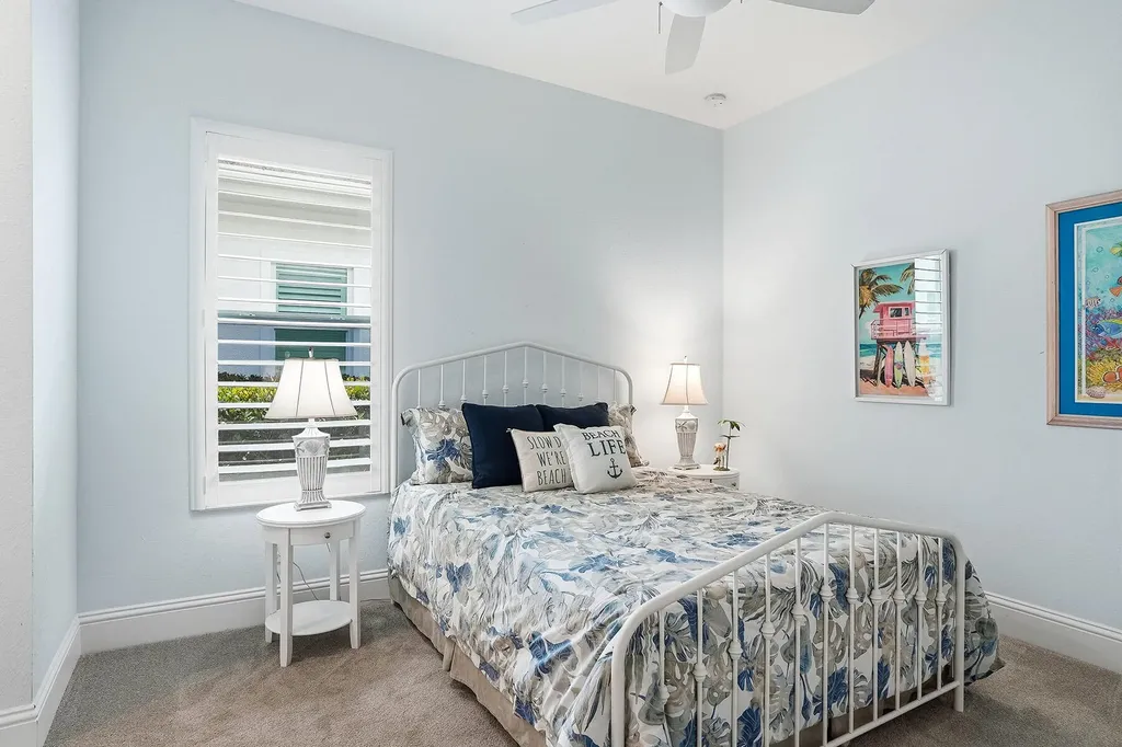 14386 Laguna Springs Lane Naples FL 34114