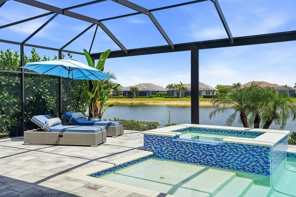 14386 Laguna Springs Lane Naples FL 34114