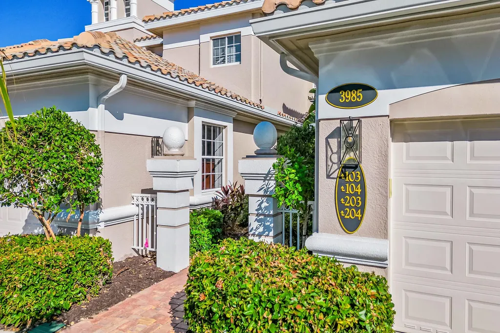 3985 Deer Crossing Drive Naples FL 34114