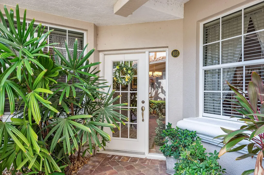 3985 Deer Crossing Drive Naples FL 34114