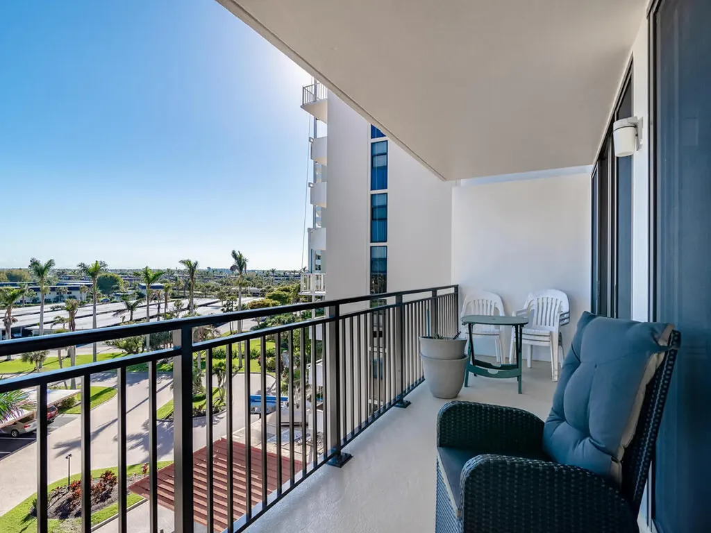 180 Seaview Court Marco Island FL 34145