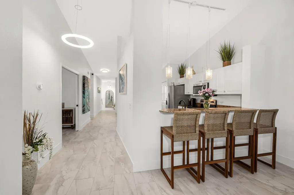 1747 Reuven Circle Naples FL 34112