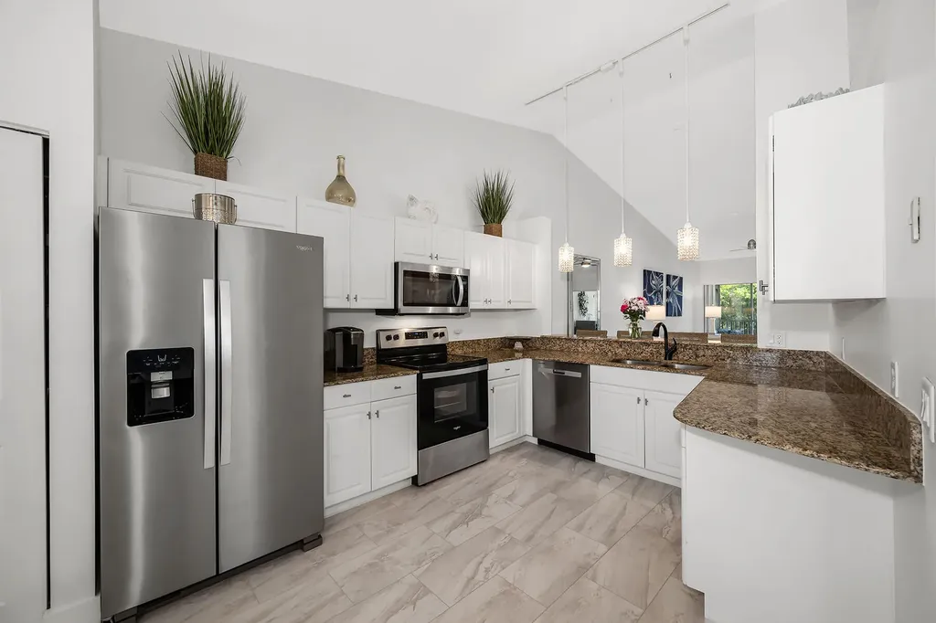 1747 Reuven Circle Naples FL 34112